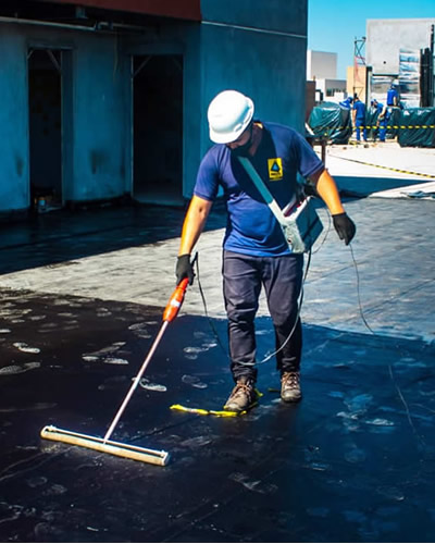 Realização de teste de manta construção civil engenharia sem utilizar agua